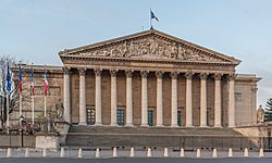 Archivo:Palais Bourbon, Paris 7e, NW View 140402 1
